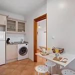 T2 F Oliveira * Santa Luzia (Tavira)