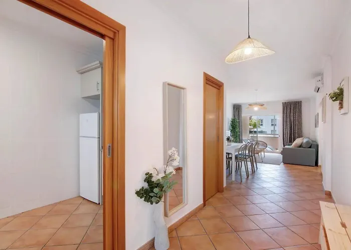 Apartman T2 F Oliveira